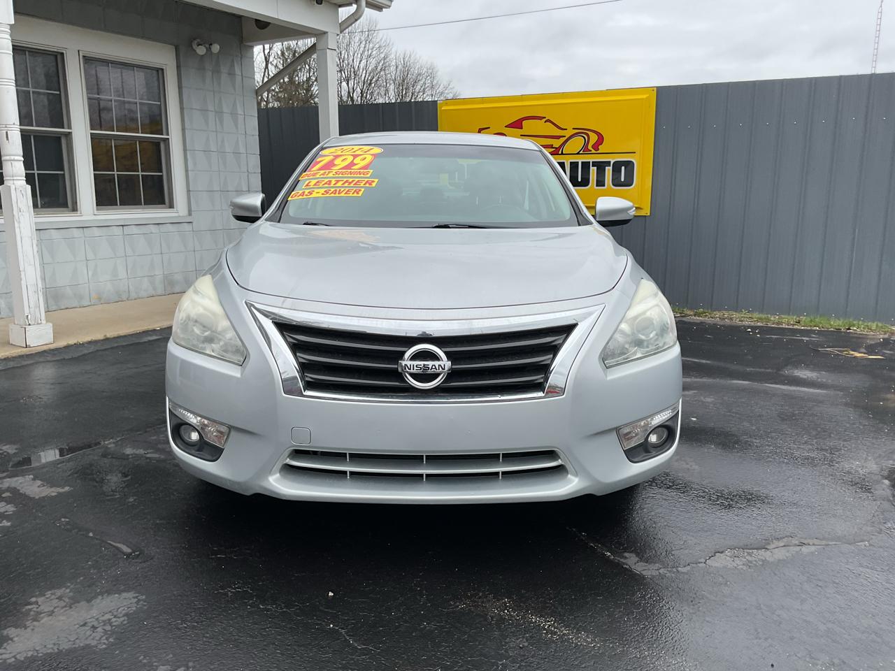 Nissan Altima 4dr Sdn I4 2.5 SL 2014