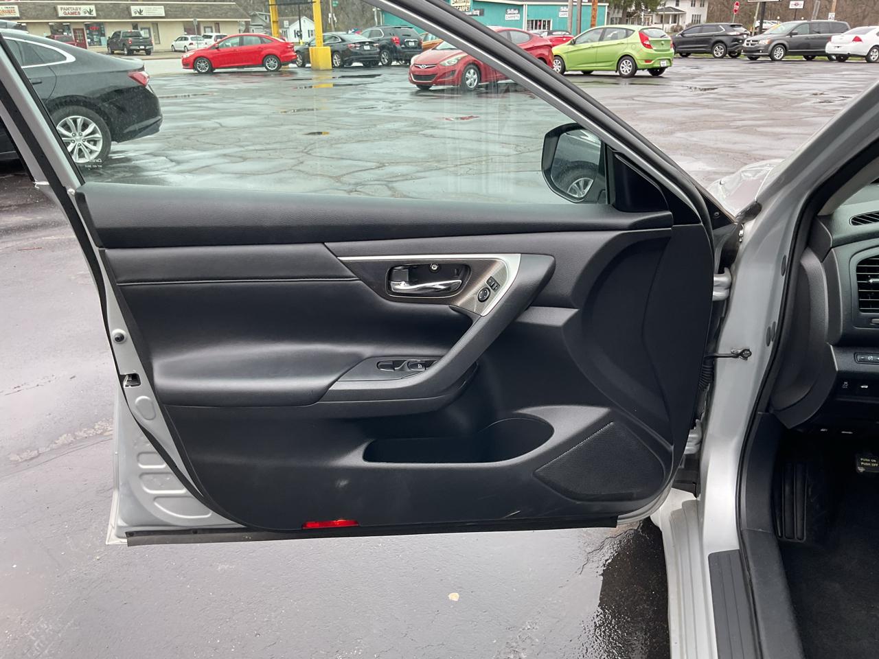 Nissan Altima 4dr Sdn I4 2.5 SL 2014