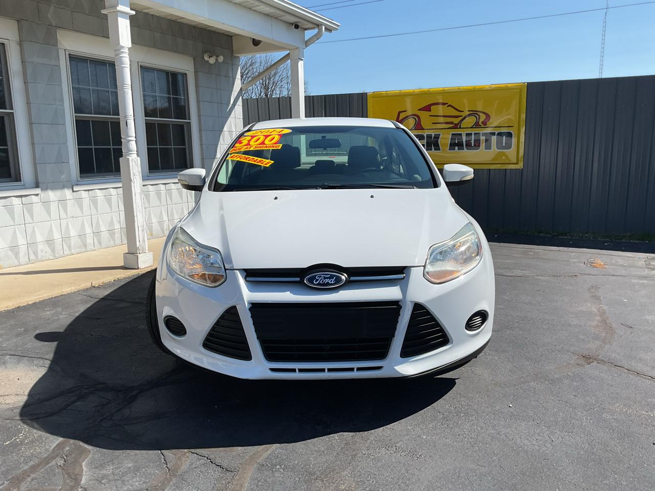 Ford Focus 4dr Sdn SE 2014