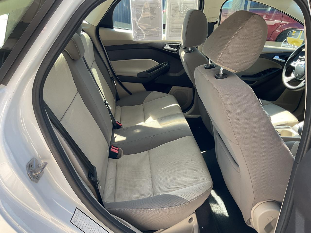 Ford Focus 4dr Sdn SE 2014
