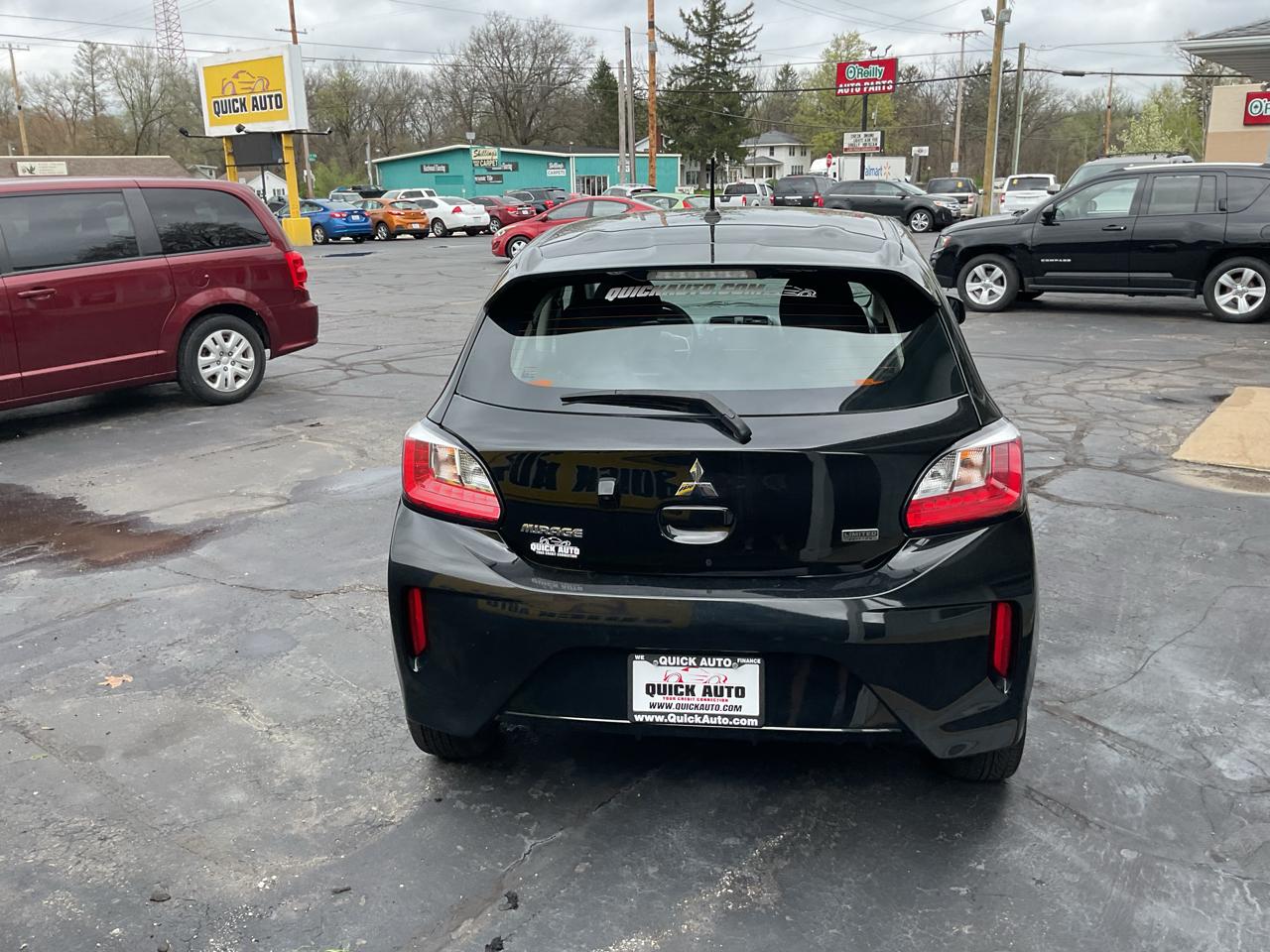 Mitsubishi Mirage ES CVT 2022