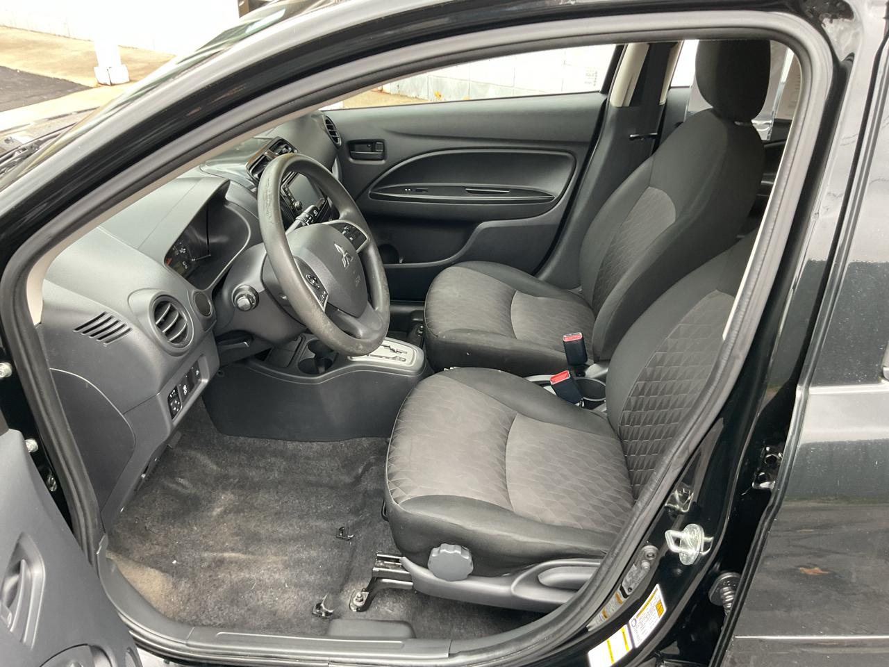 Mitsubishi Mirage ES CVT 2022