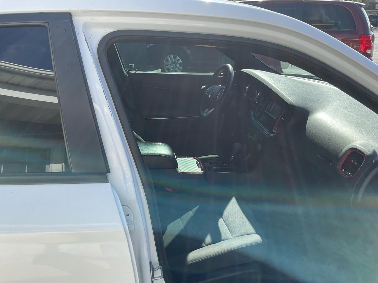 Dodge Charger 4dr Sdn SE RWD 2013