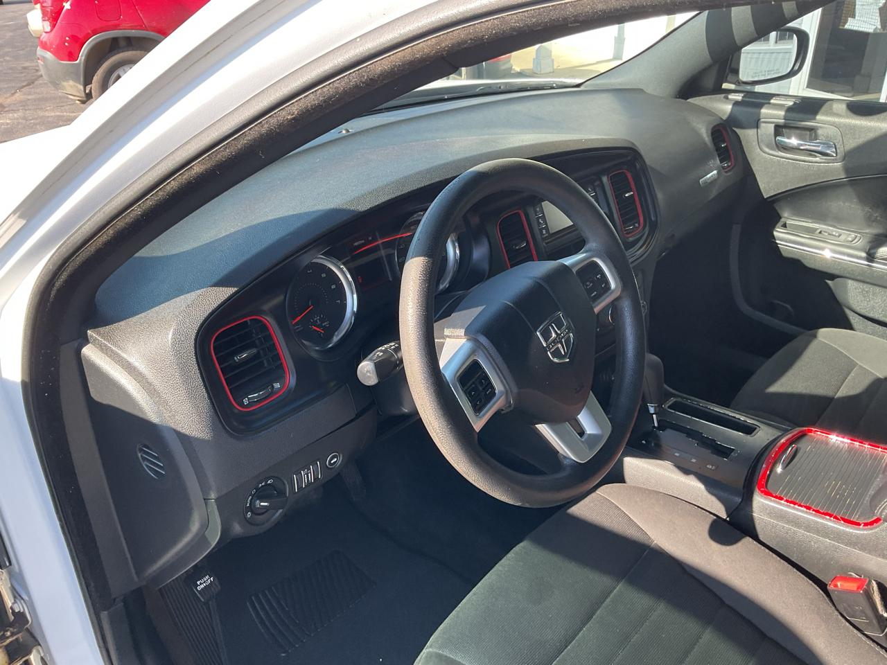 Dodge Charger 4dr Sdn SE RWD 2013