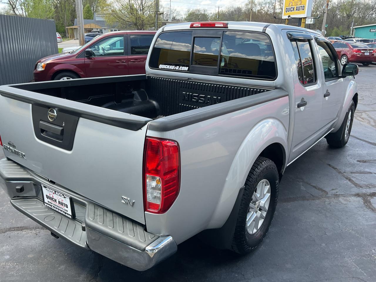 Nissan Frontier 2WD Crew Cab SWB Auto Desert Runner 2014
