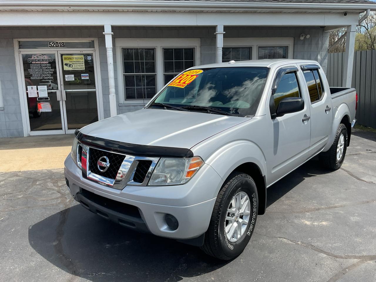 Nissan Frontier 2WD Crew Cab SWB Auto Desert Runner 2014