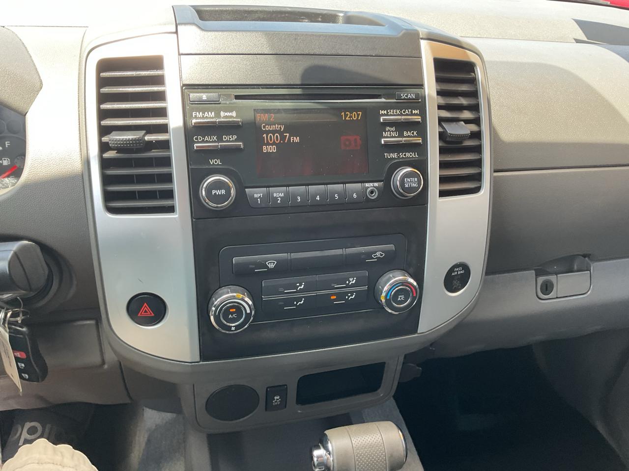 Nissan Frontier 2WD Crew Cab SWB Auto Desert Runner 2014