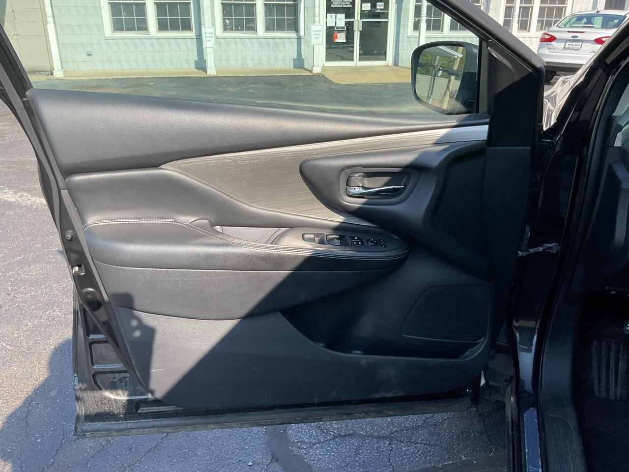 Nissan Murano FWD Platinum 2017