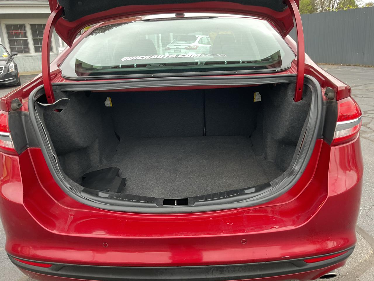 Ford Fusion SE FWD 2017