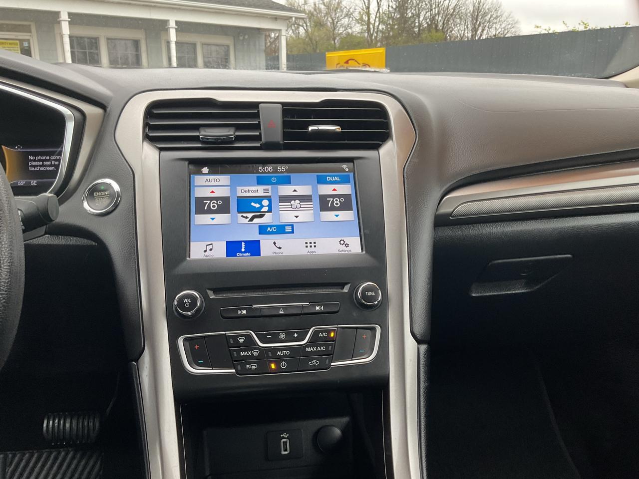Ford Fusion SE FWD 2017