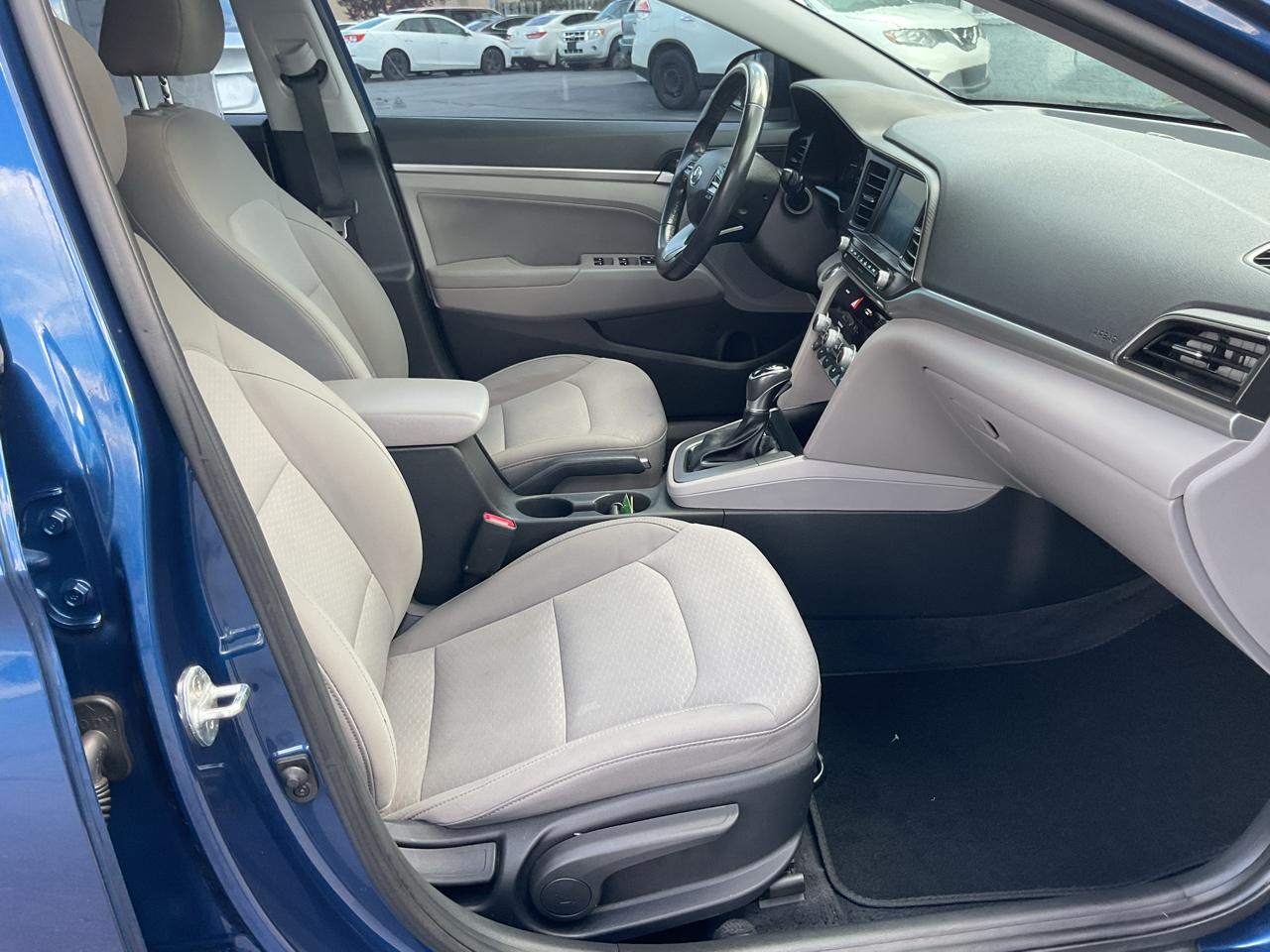 Hyundai Elantra Value Edition IVT 2020