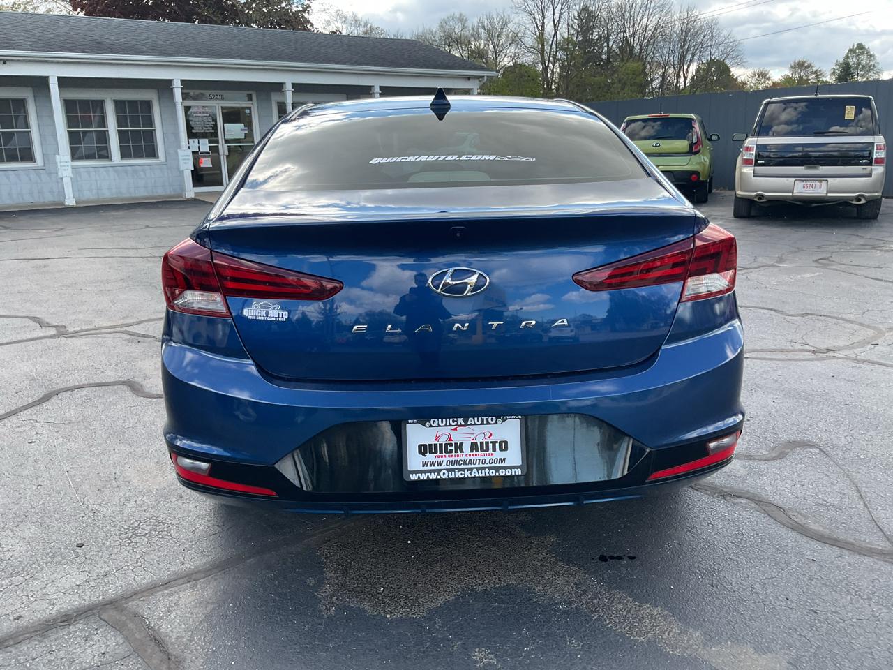 Hyundai Elantra Value Edition IVT 2020