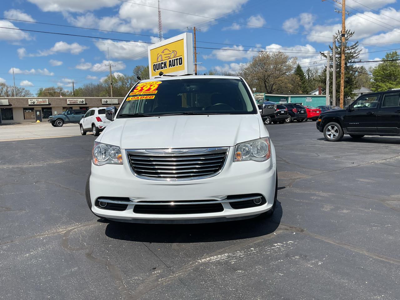 Chrysler Town & Country 4dr Wgn Touring-L 2014