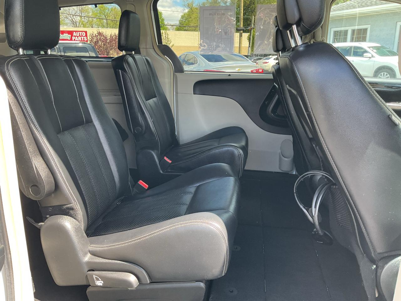 Chrysler Town & Country 4dr Wgn Touring-L 2014