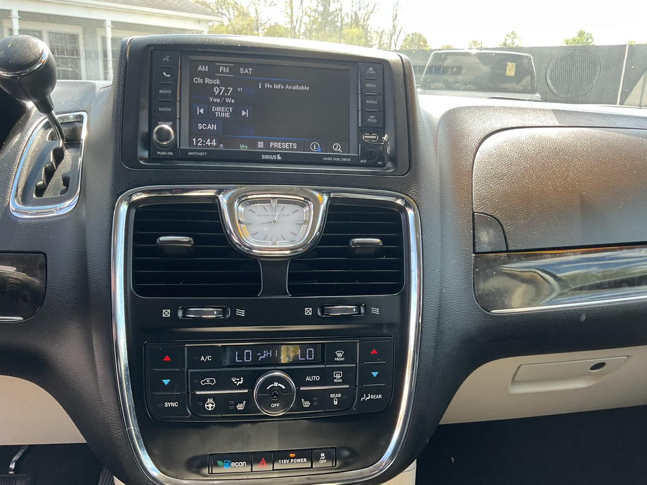 Chrysler Town & Country 4dr Wgn Touring-L 2014