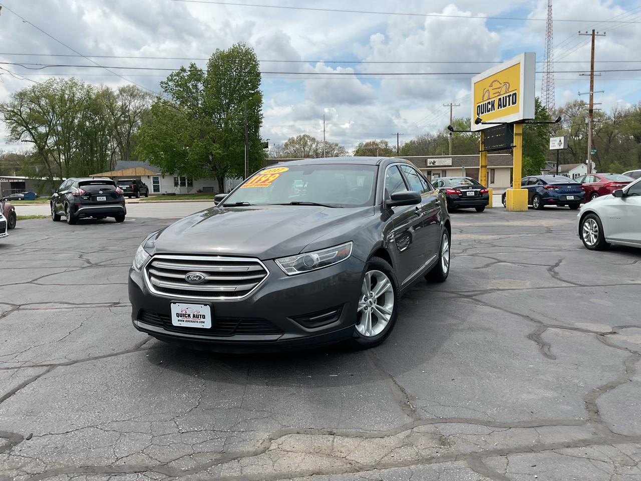 Ford Taurus SEL FWD 2017