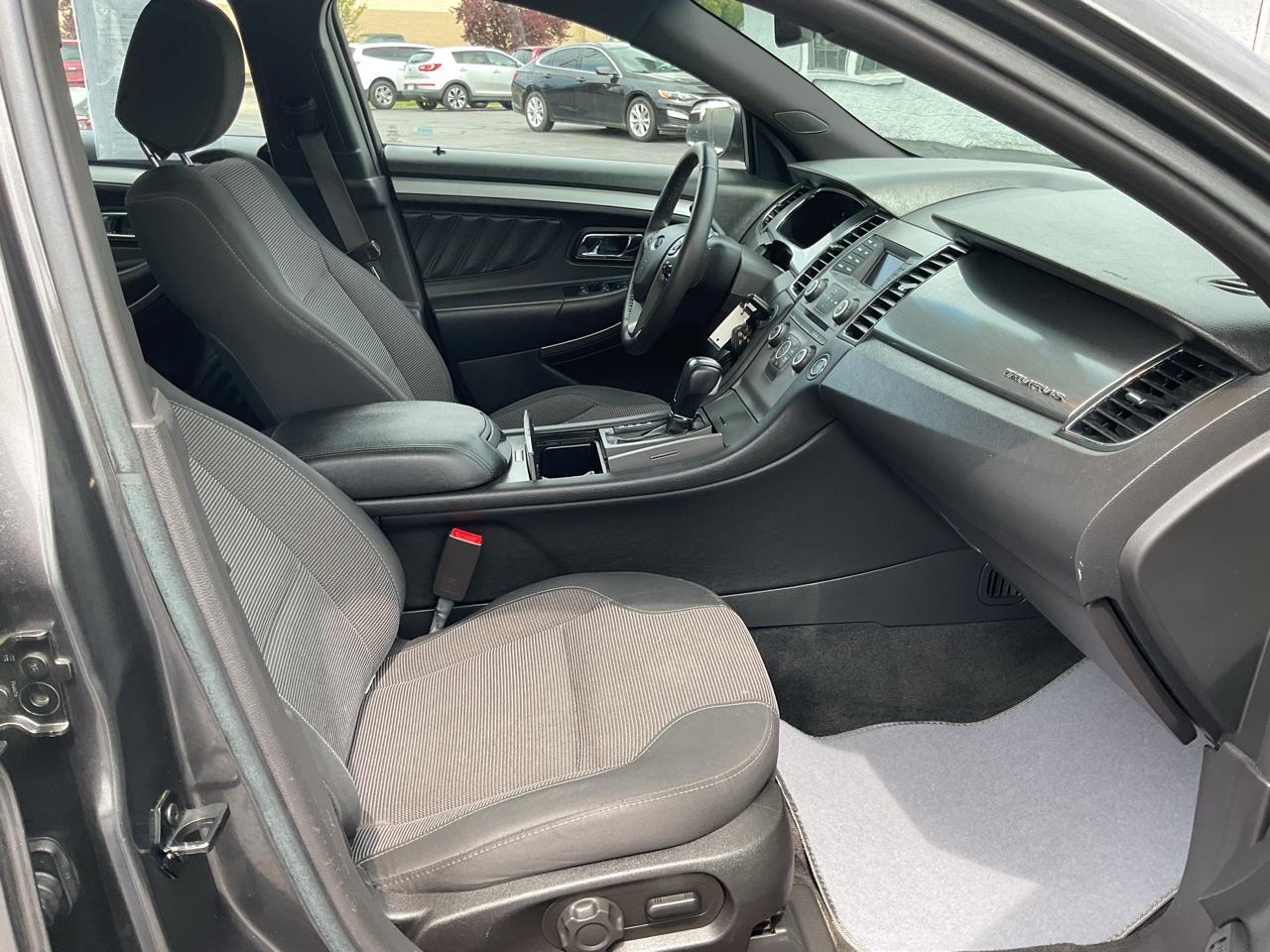 Ford Taurus SEL FWD 2017