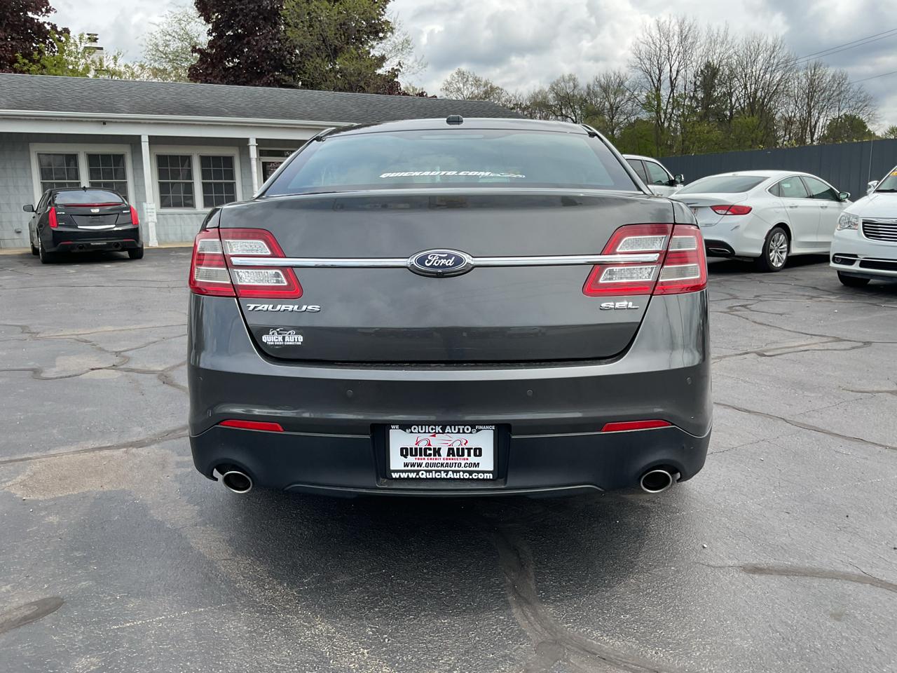 Ford Taurus SEL FWD 2017
