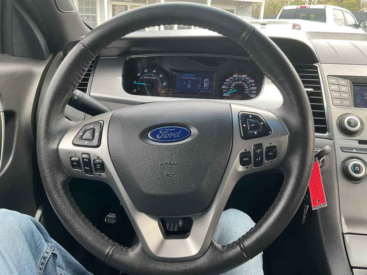 Ford Taurus SEL FWD 2017