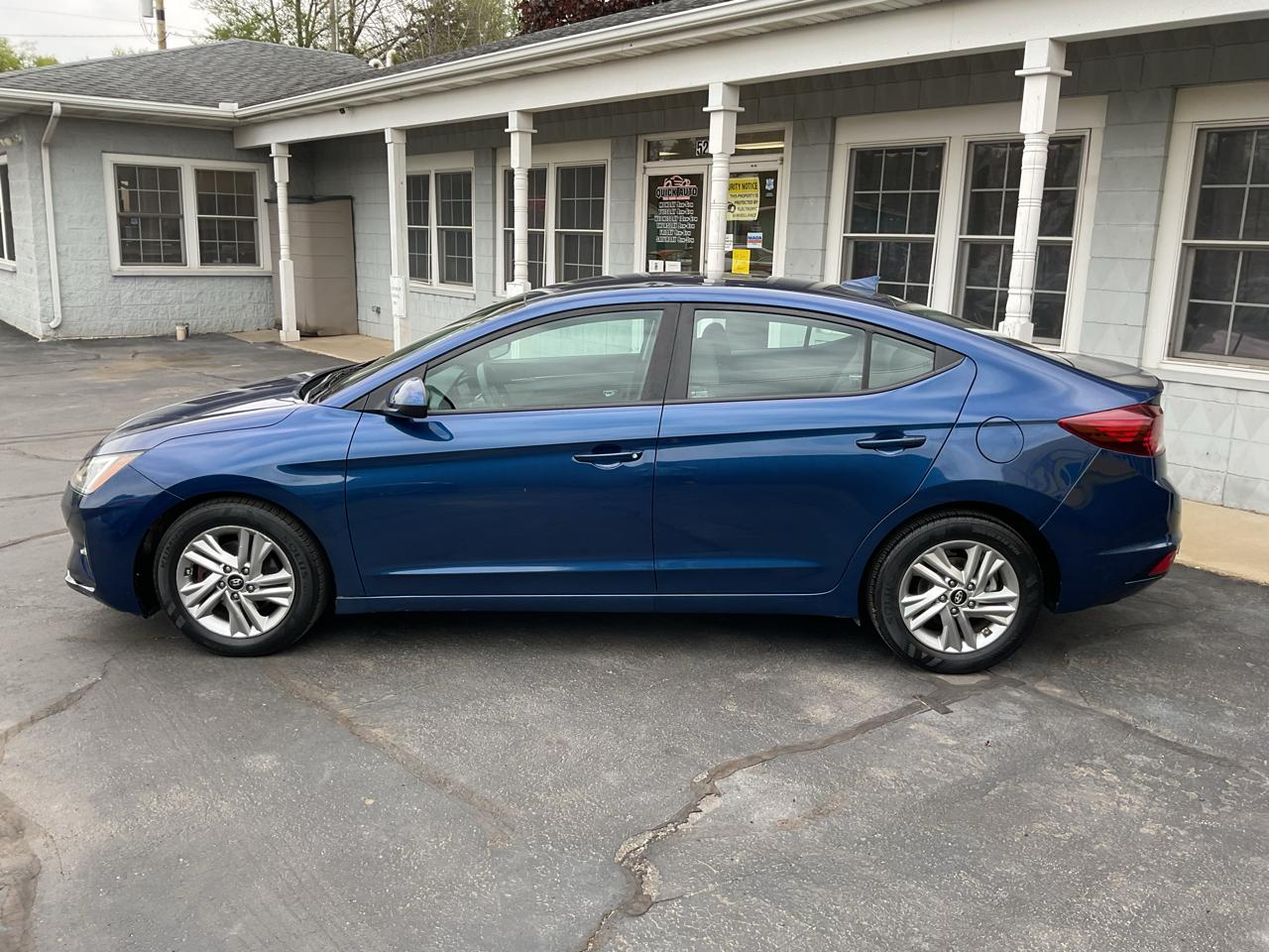 Hyundai Elantra SEL IVT 2020