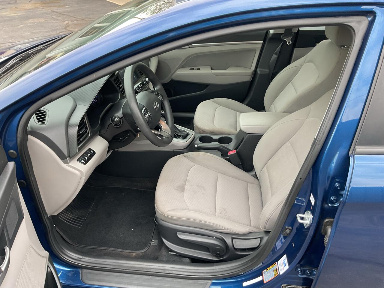 Hyundai Elantra SEL IVT 2020