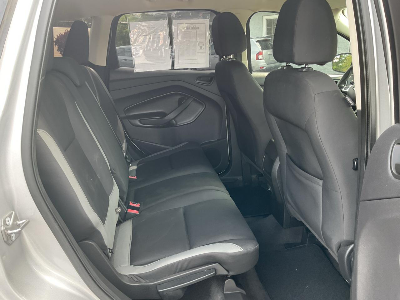 Ford Escape FWD 4dr S 2014