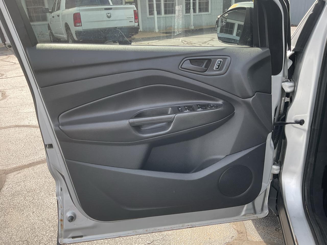 Ford Escape FWD 4dr S 2014
