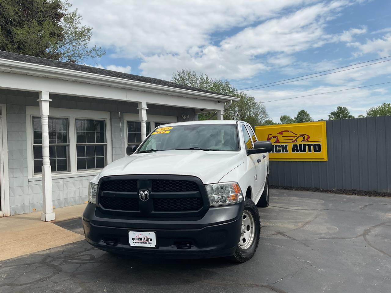 RAM 1500 4WD Crew Cab 140.5" Tradesman 2014