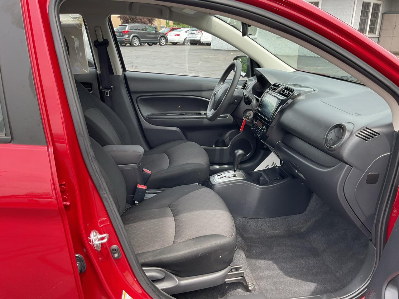 Mitsubishi Mirage ES CVT 2024