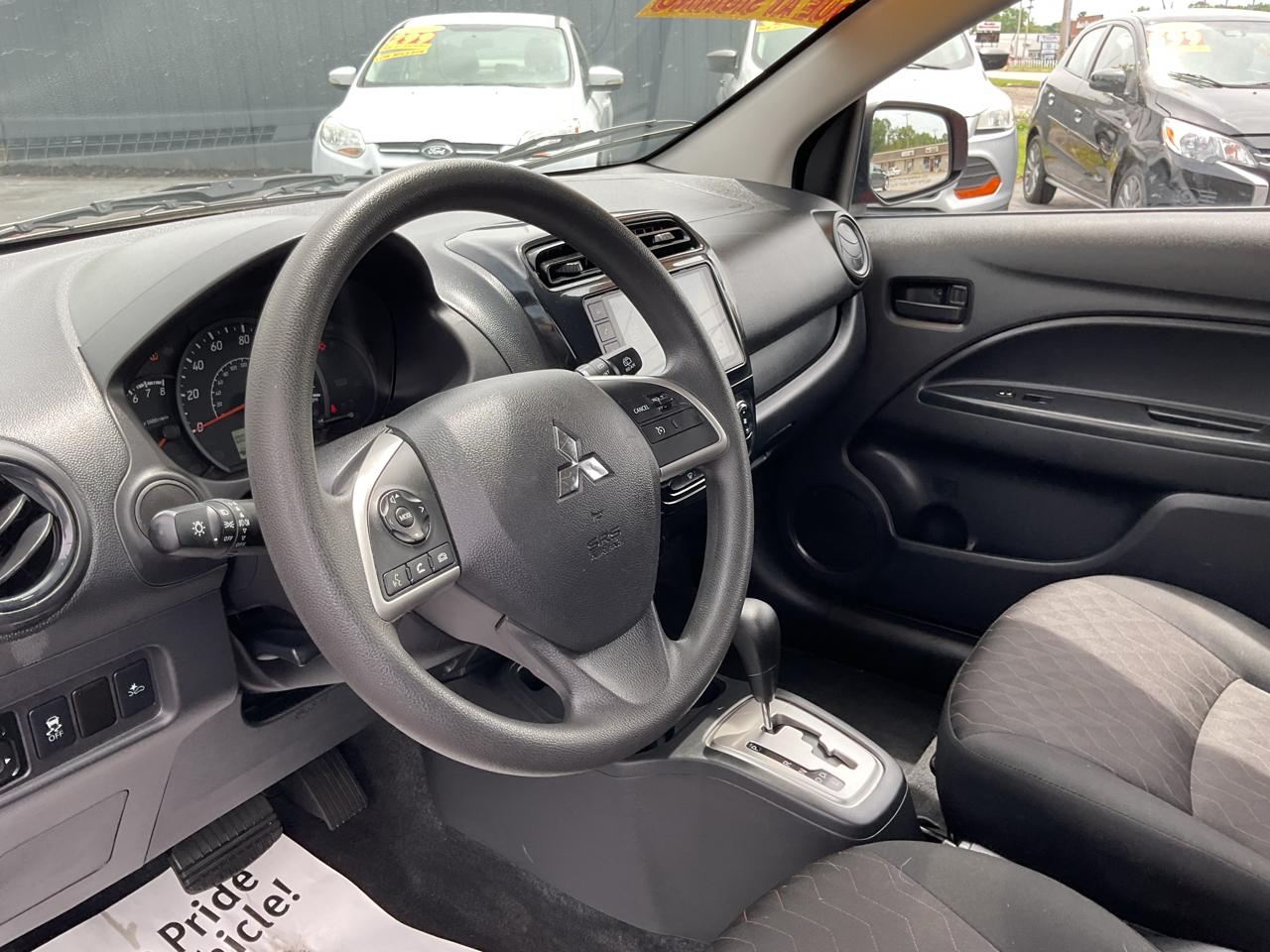 Mitsubishi Mirage ES CVT 2024