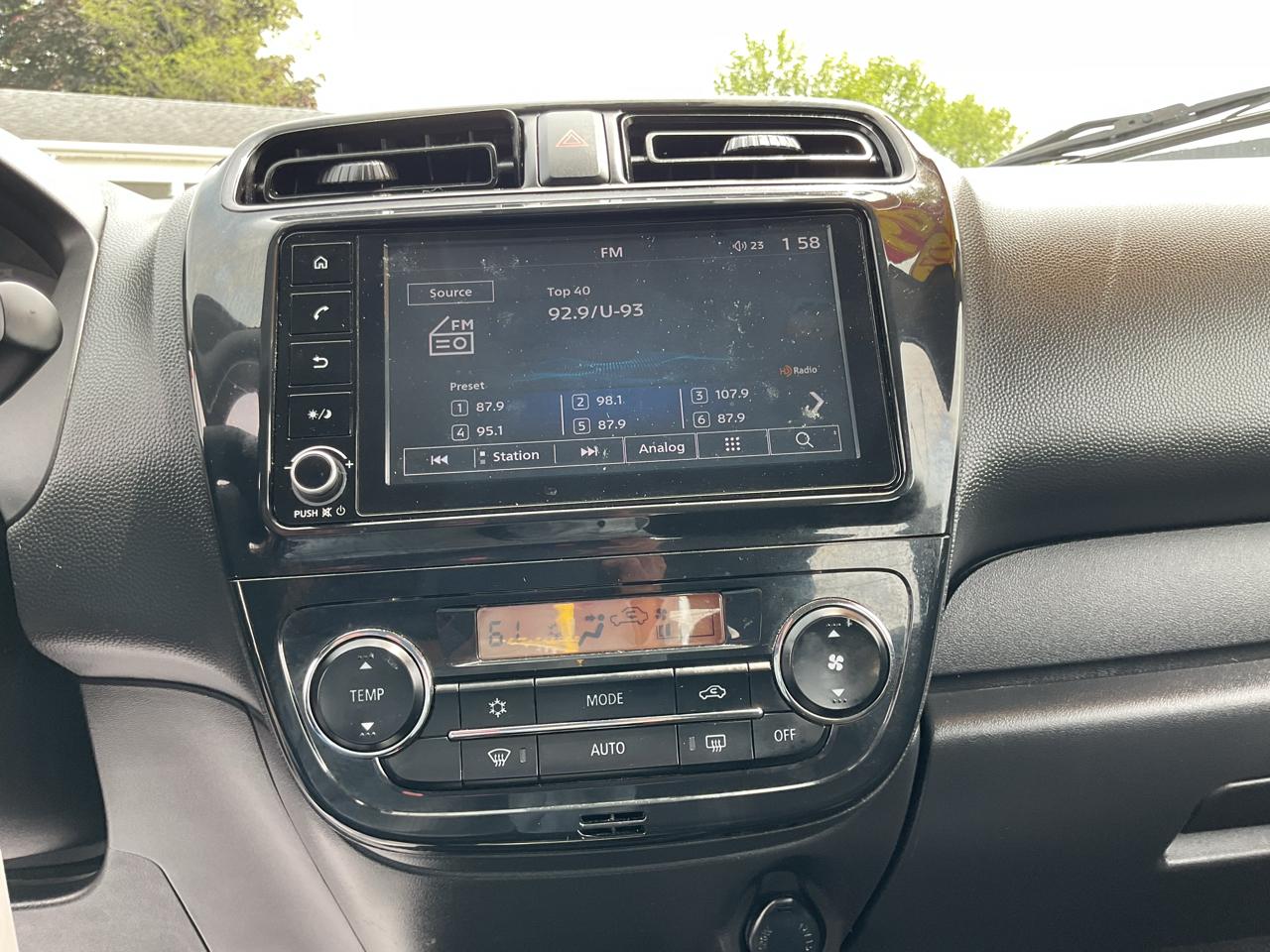 Mitsubishi Mirage ES CVT 2024