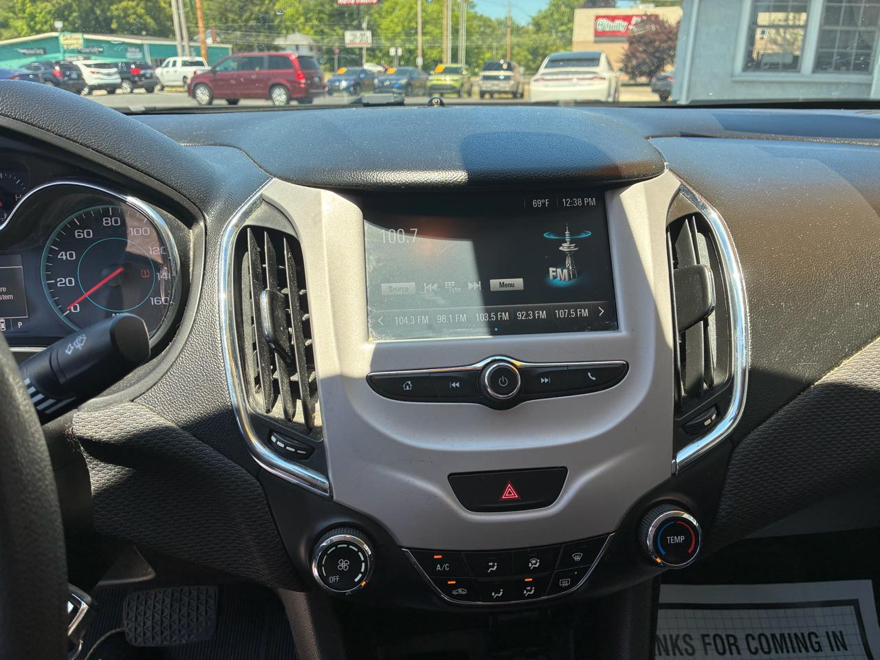 Chevrolet Cruze 4dr Sdn 1.4L LS w/1SB 2017