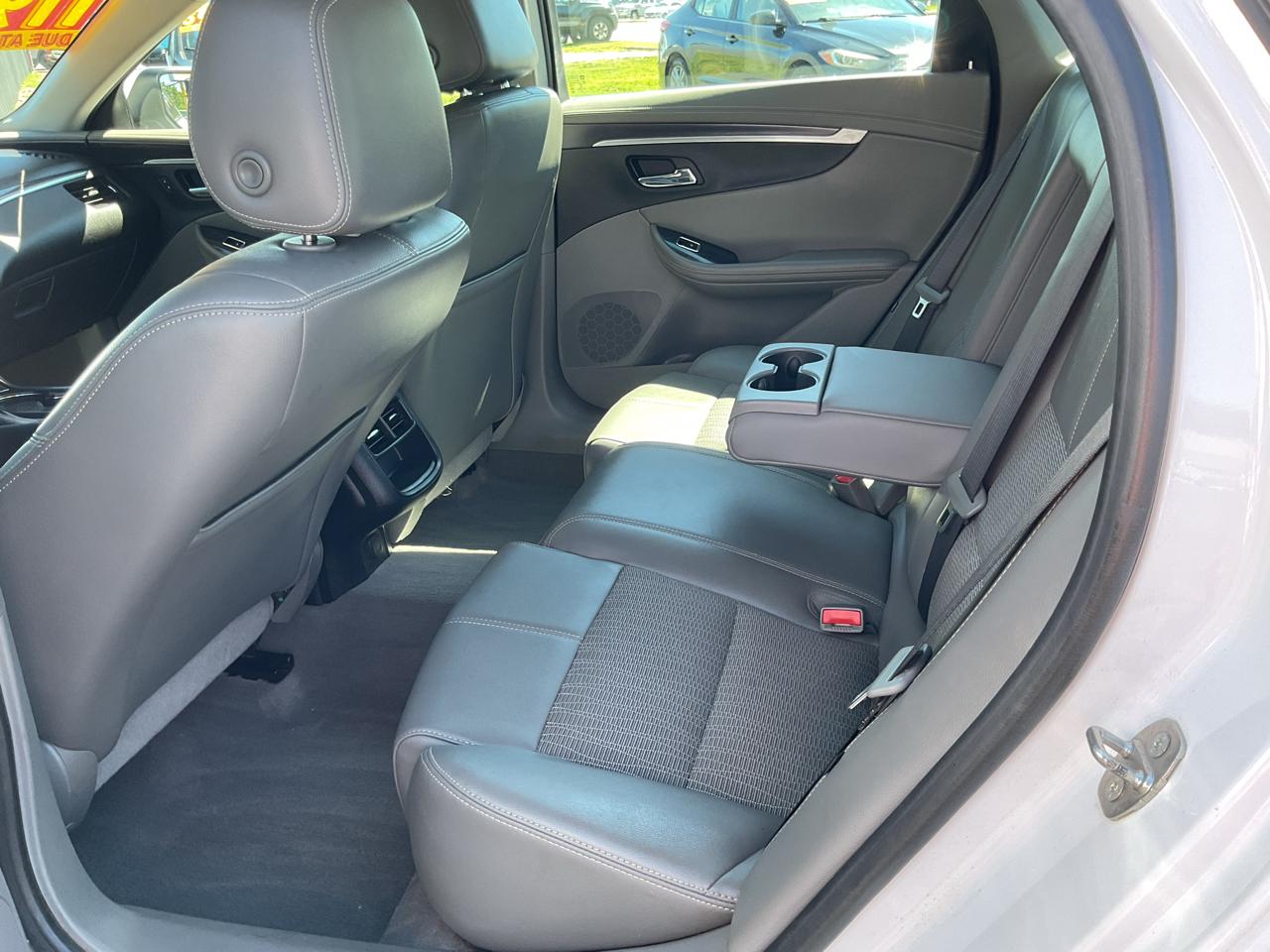 Chevrolet Impala 4dr Sdn LT w/1LT 2017
