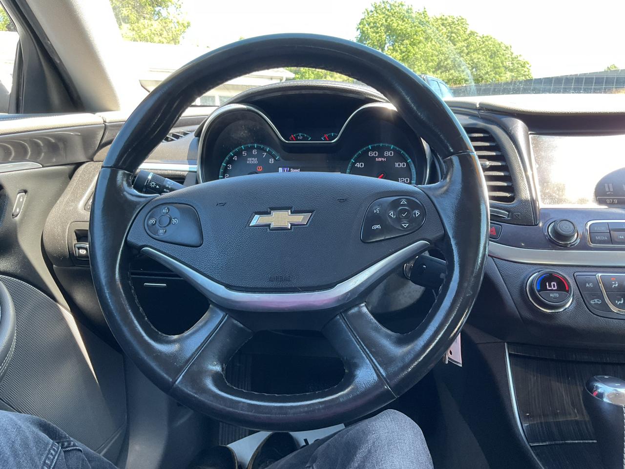 Chevrolet Impala 4dr Sdn LT w/1LT 2017