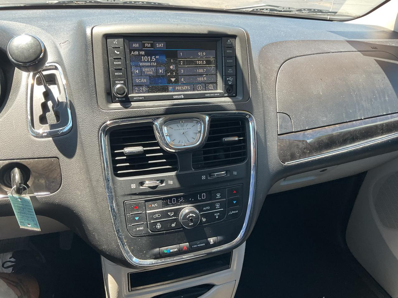 Chrysler Town & Country 4dr Wgn Touring 2015