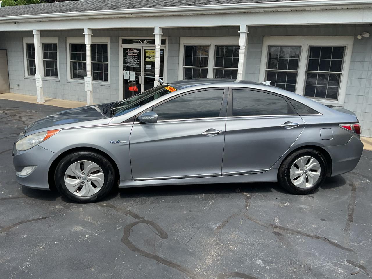 Hyundai Sonata Hybrid 4dr Sdn 2014