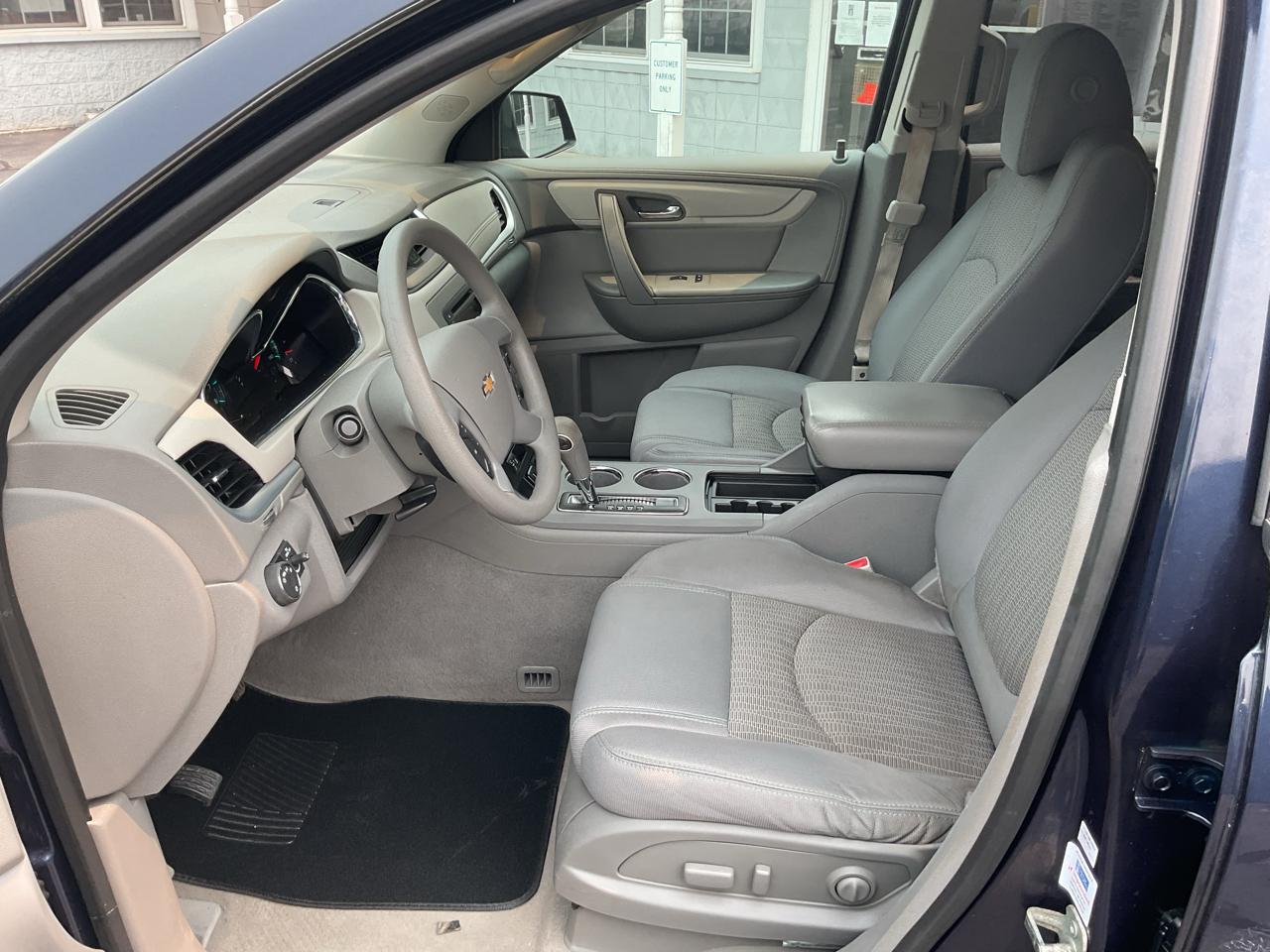 Chevrolet Traverse FWD 4dr LS 2015