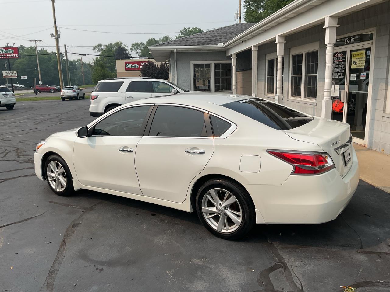 Nissan Altima 4dr Sdn I4 2.5 SL 2015