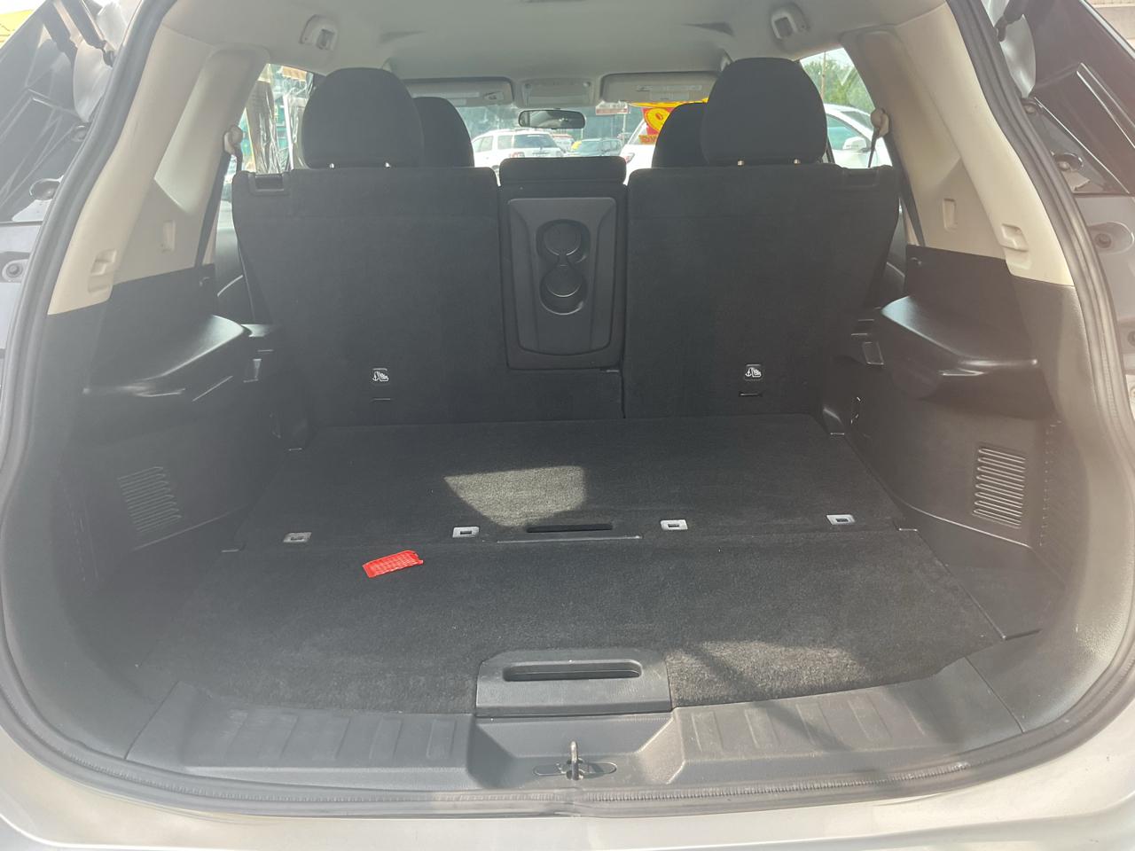 Nissan Rogue FWD 4dr SV 2016