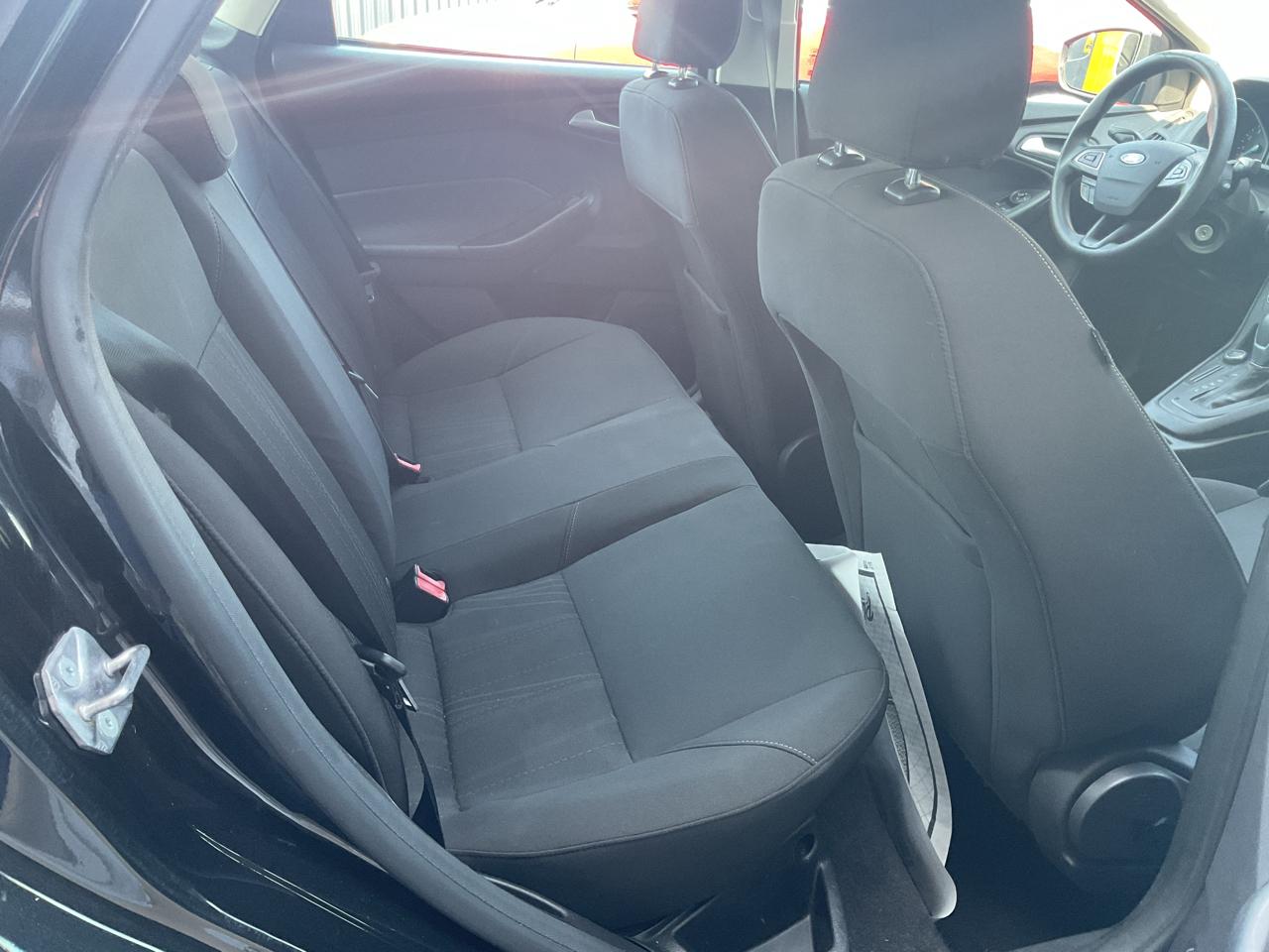 Ford Focus 4dr Sdn SE 2015