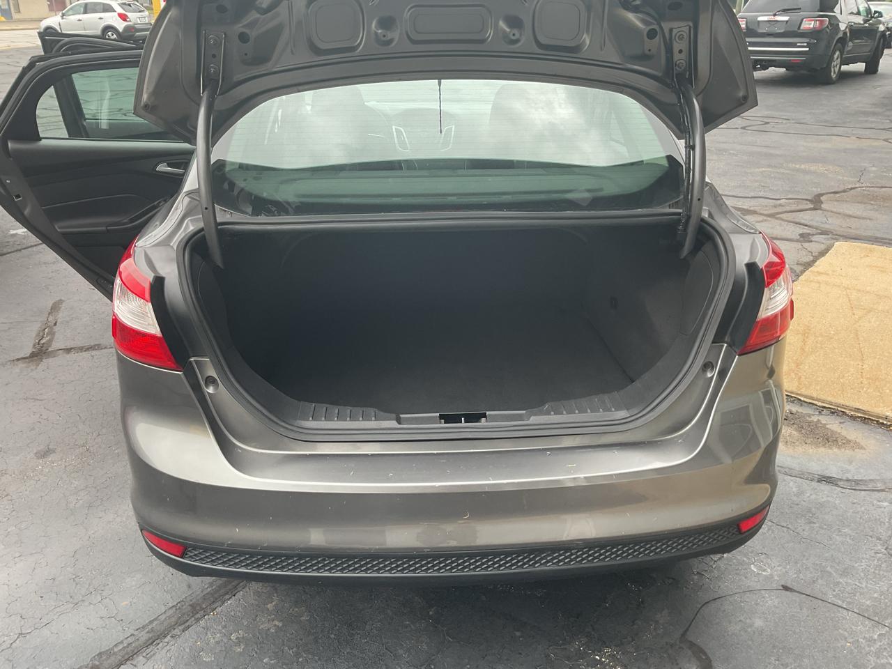 Ford Focus 4dr Sdn SE 2014