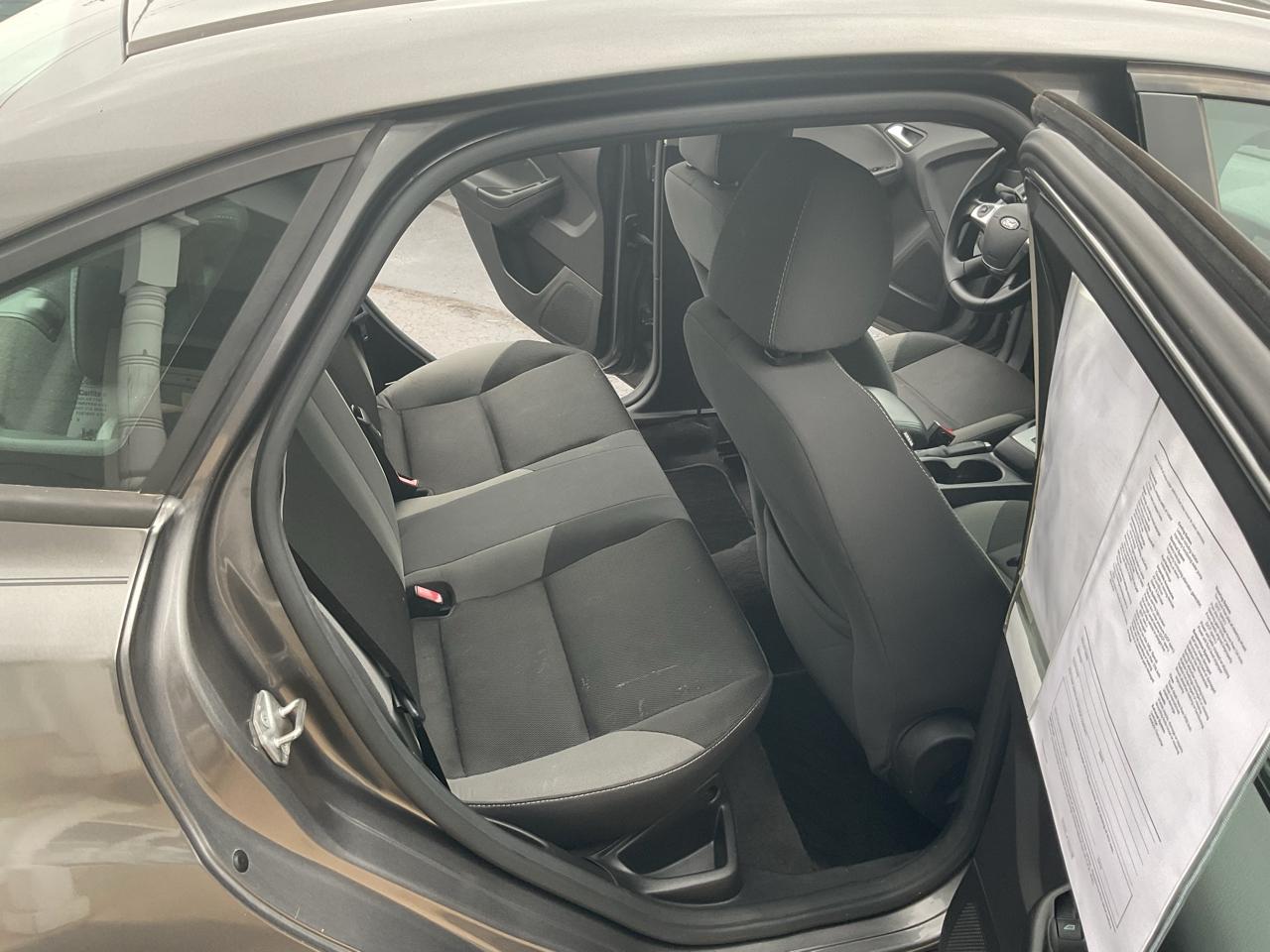Ford Focus 4dr Sdn SE 2014