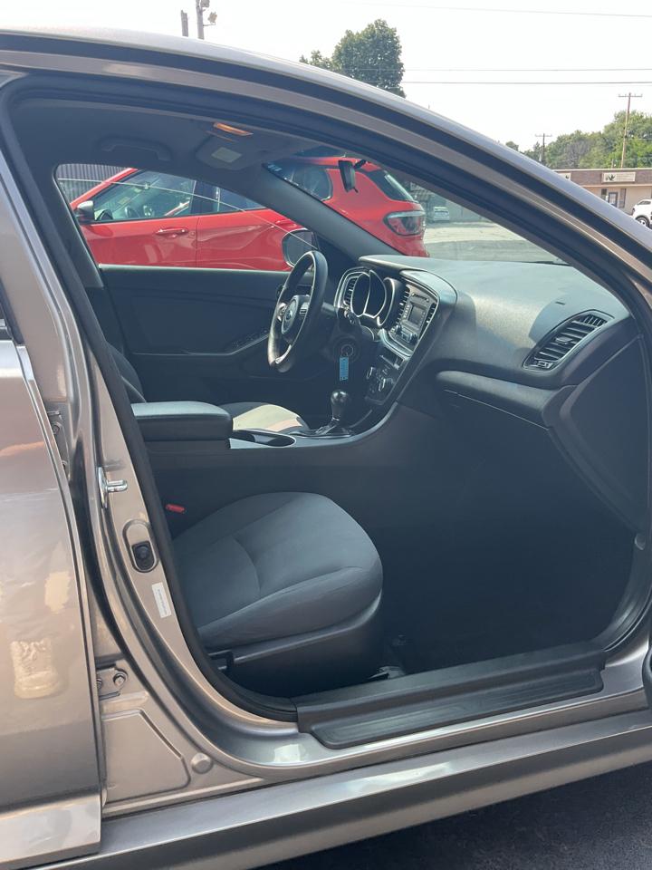 Kia Optima 4dr Sdn LX 2015