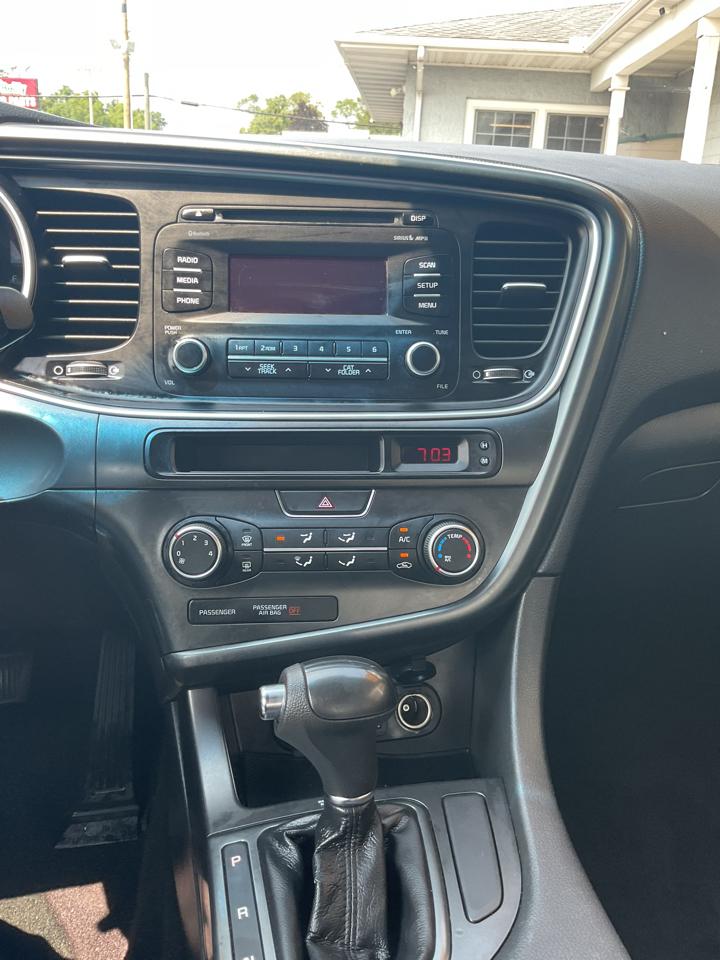 Kia Optima 4dr Sdn LX 2015