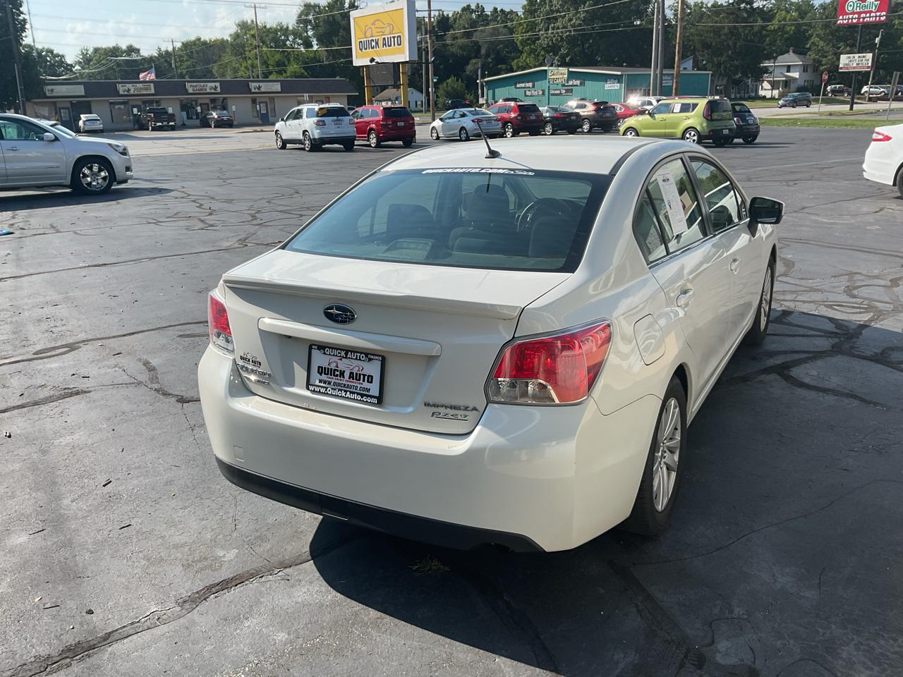 Subaru Impreza Sedan 4dr CVT 2.0i Premium 2015