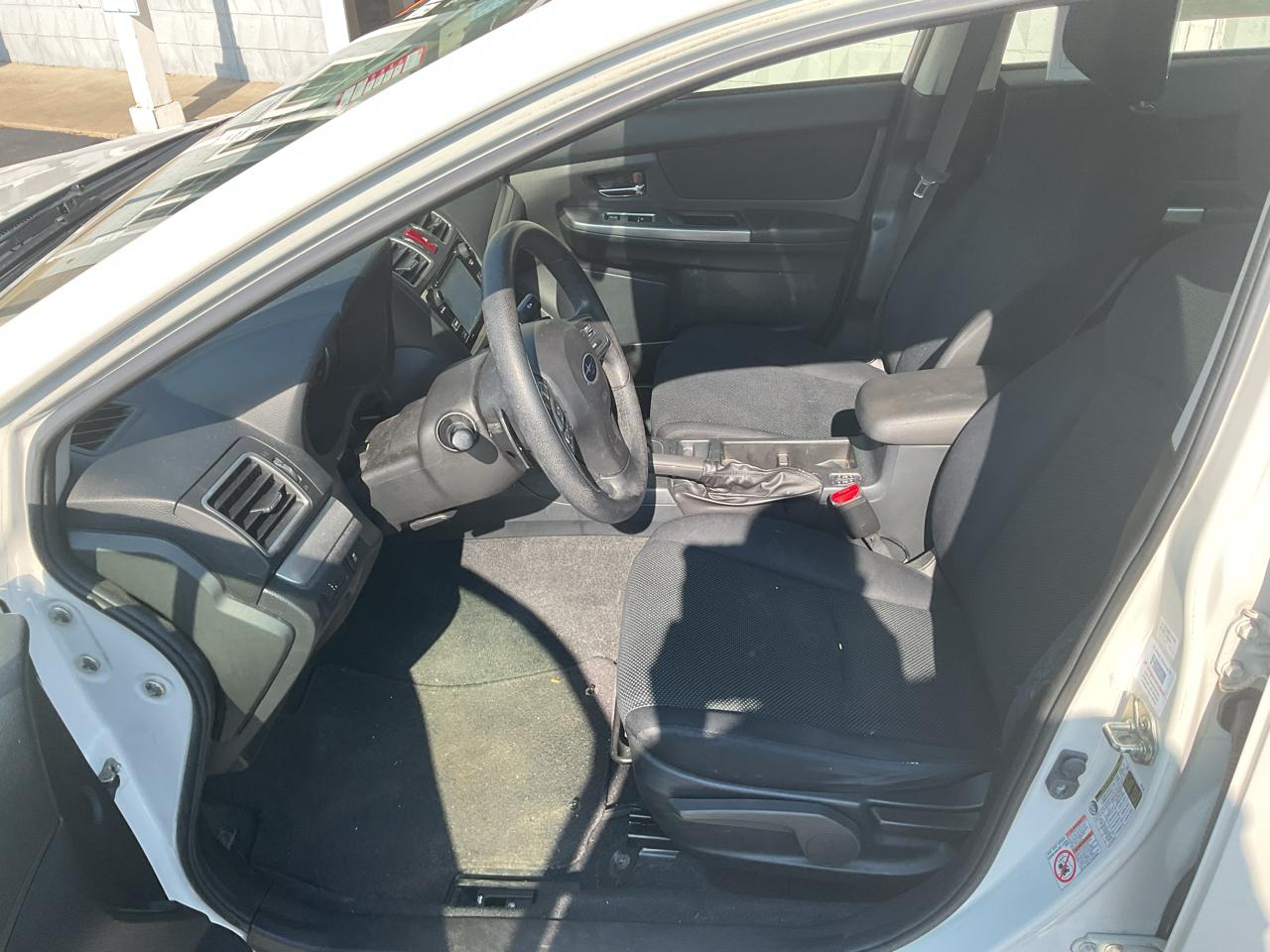 Subaru Impreza Sedan 4dr CVT 2.0i Premium 2015