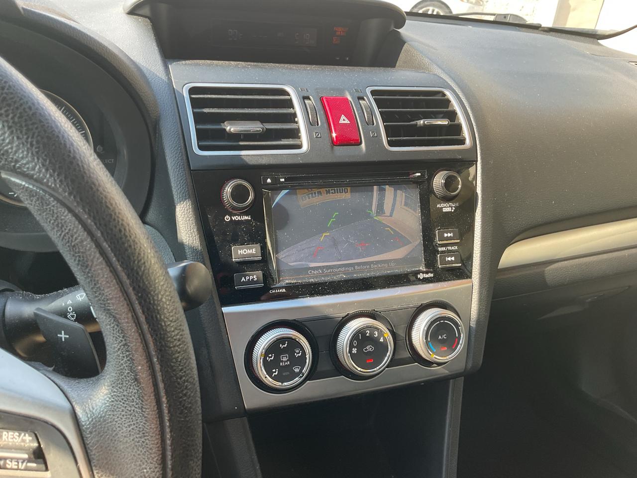 Subaru Impreza Sedan 4dr CVT 2.0i Premium 2015