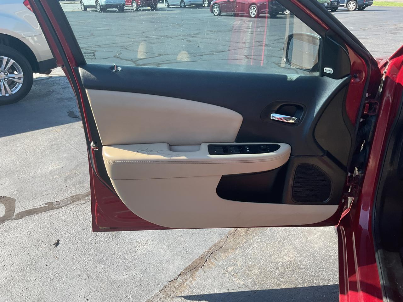 Chrysler 200 4dr Sdn Limited 2014