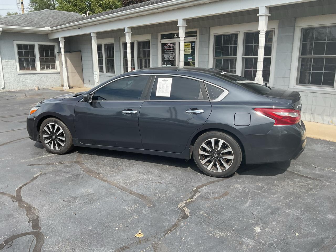 Nissan Altima 2.5 SV 2018