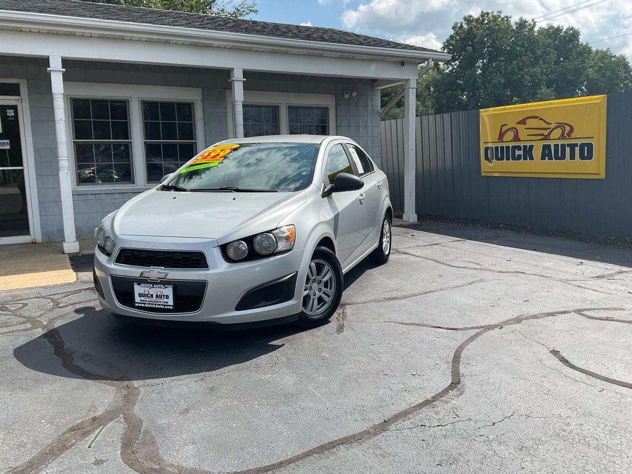 Chevrolet Sonic 4dr Sdn Auto LT 2015